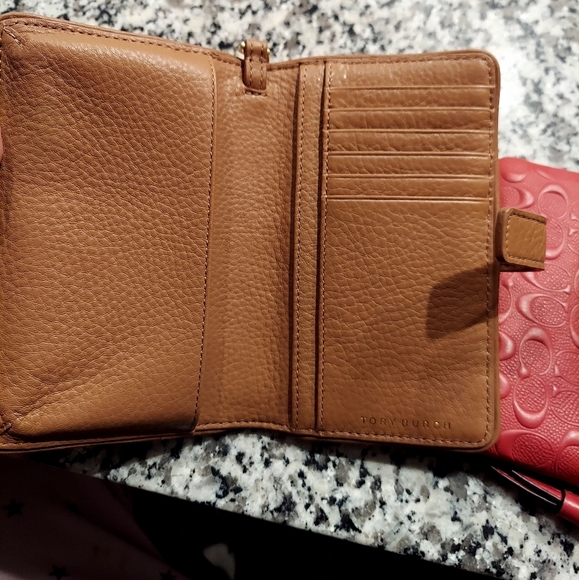 Wallet - Picture 2 of 4